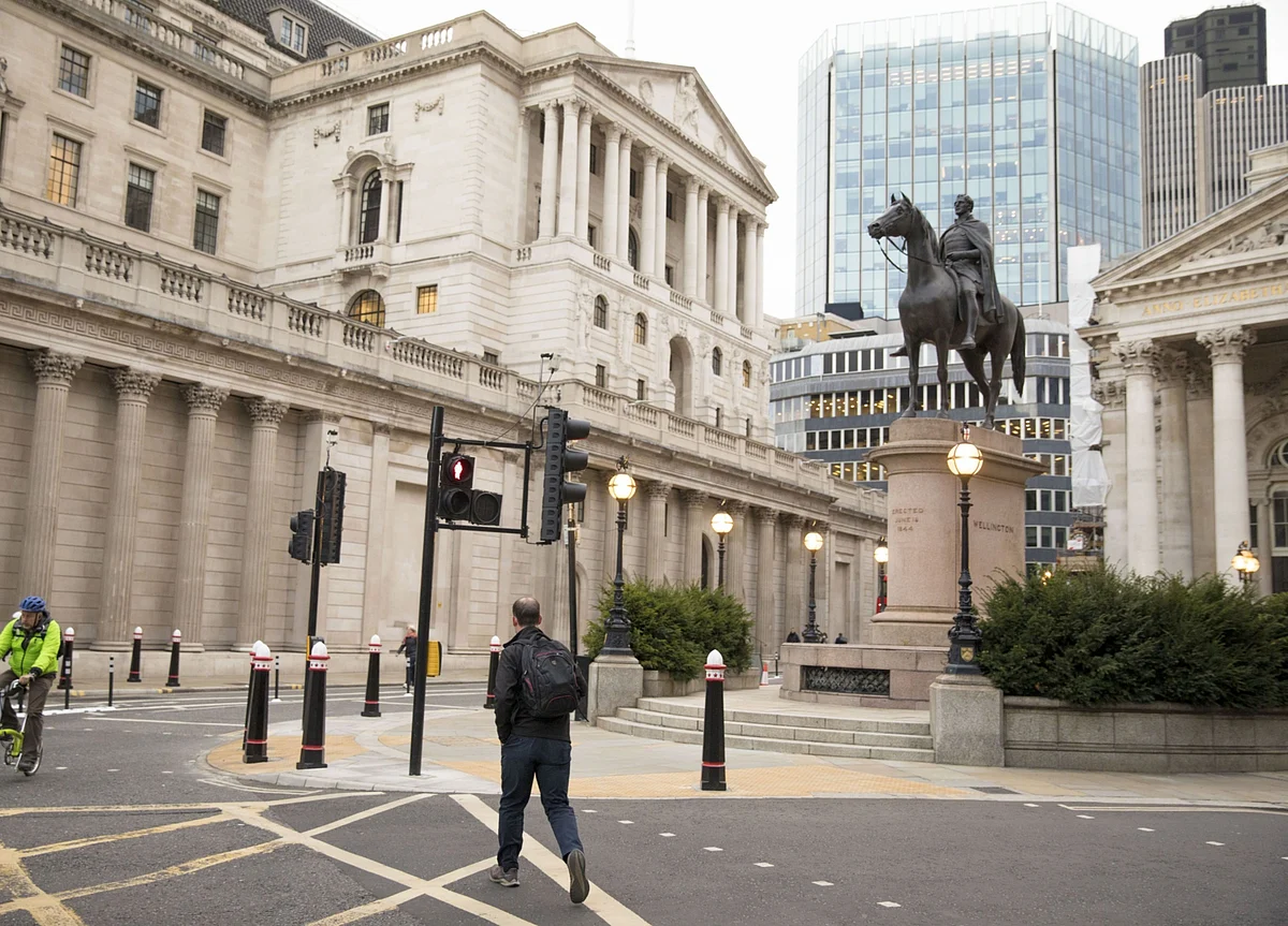 Bank of England and U.K. Treasury Probe Potential Information Leak