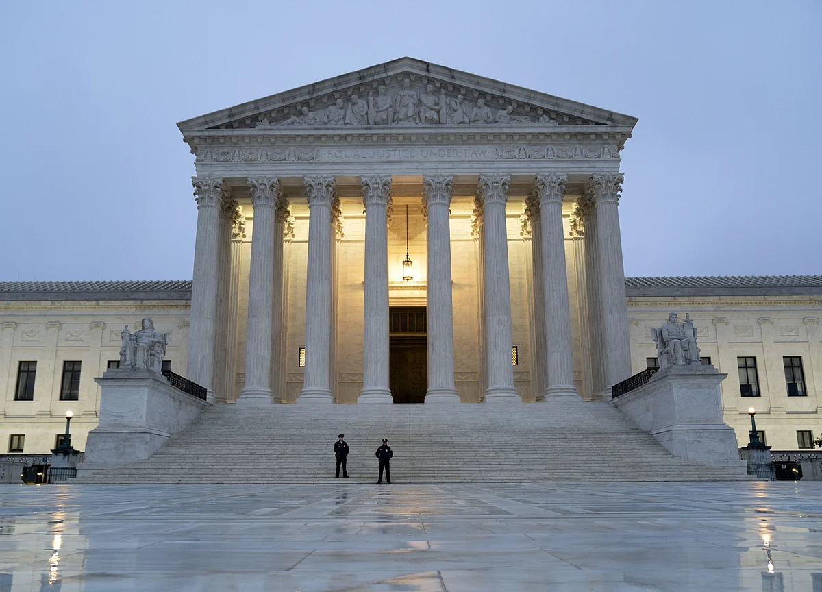 Supreme Court Blocks Covid Limits on New York Churches, Synagogues