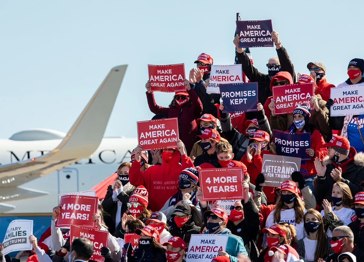 Lincoln Project Targets Law Firms Working for GOP on Election