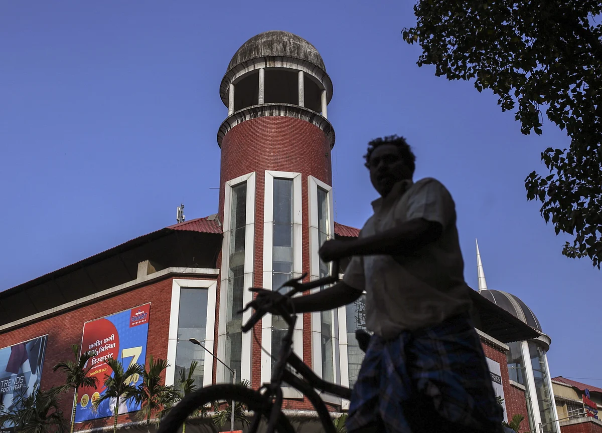 RBI Nowcasting Model Pegs Q2 GDP Fall At 8.6%