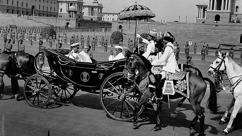 (Photo Courtesy: <a href="https://twitter.com/ahataxis/status/821968507256602625">Twitter/Aha Taxi</a>) 