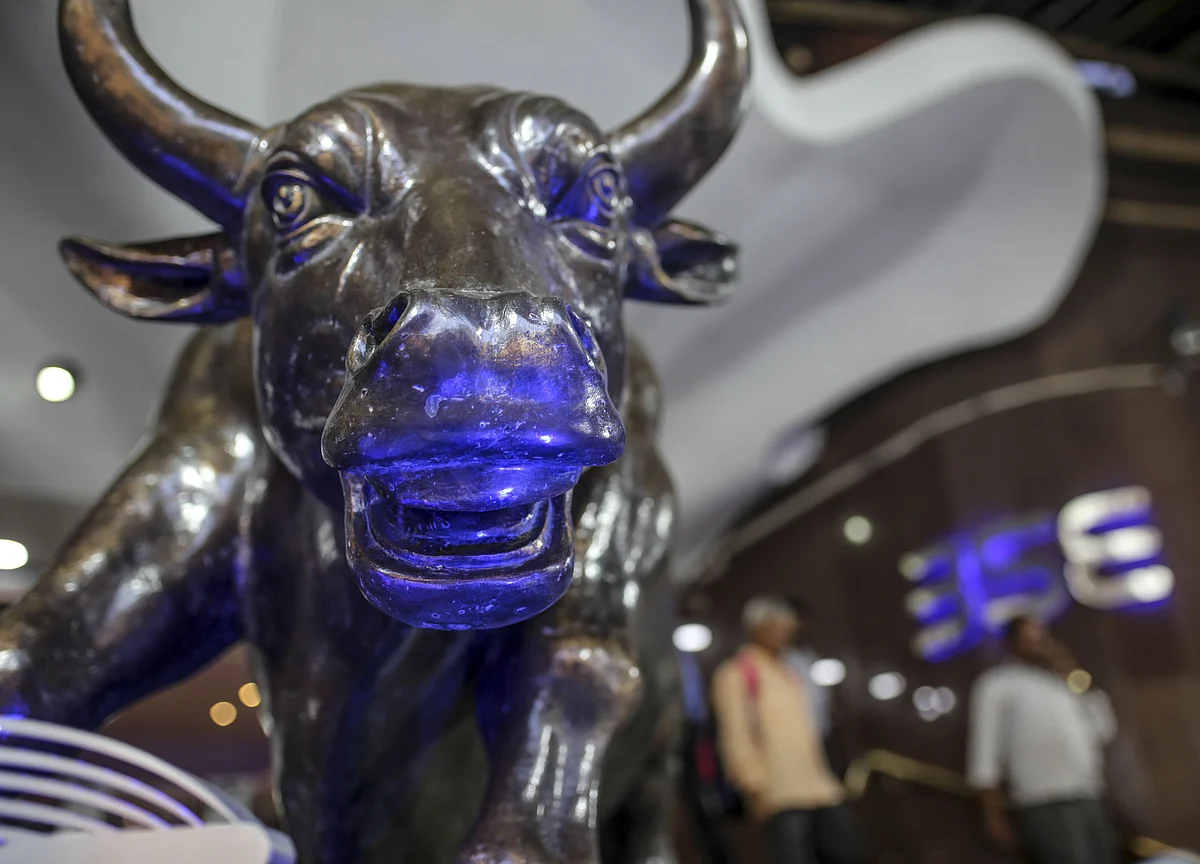 Sensex Ends Higher For Ninth Day; Metals, Autos Outperform