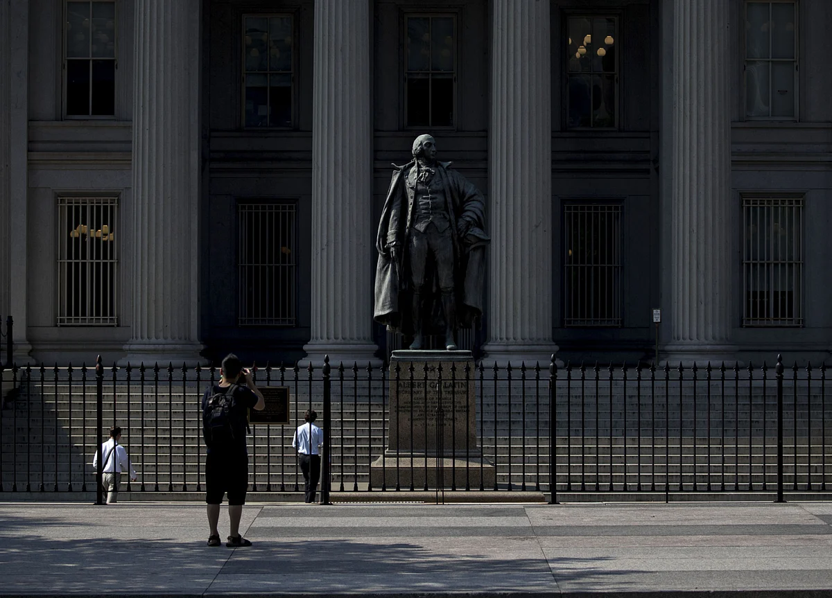 Wind-Down of Loan Programs Seen Raising Odds of More Fed Action
