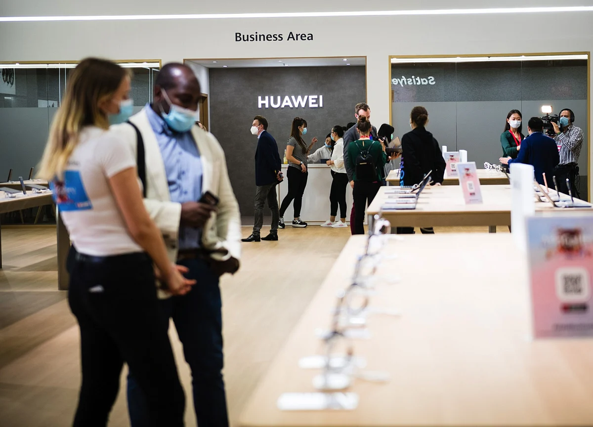 Huawei Sells Budget Phone Brand After U.S. Cuts Chip Supply