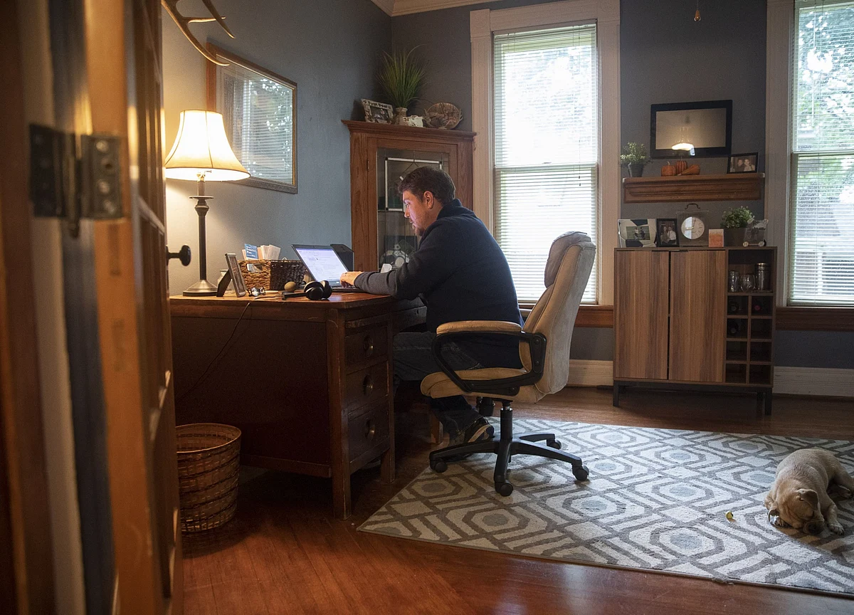 Half the Labor Force in Major U.S. Cities Is Working From Home