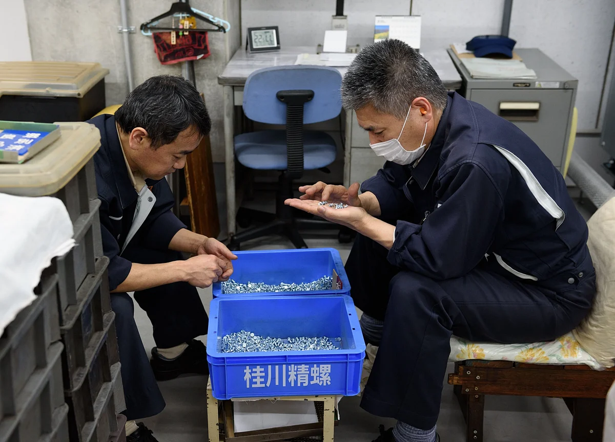Japan’s Biggest Union to Demand Wage Raises Despite Covid