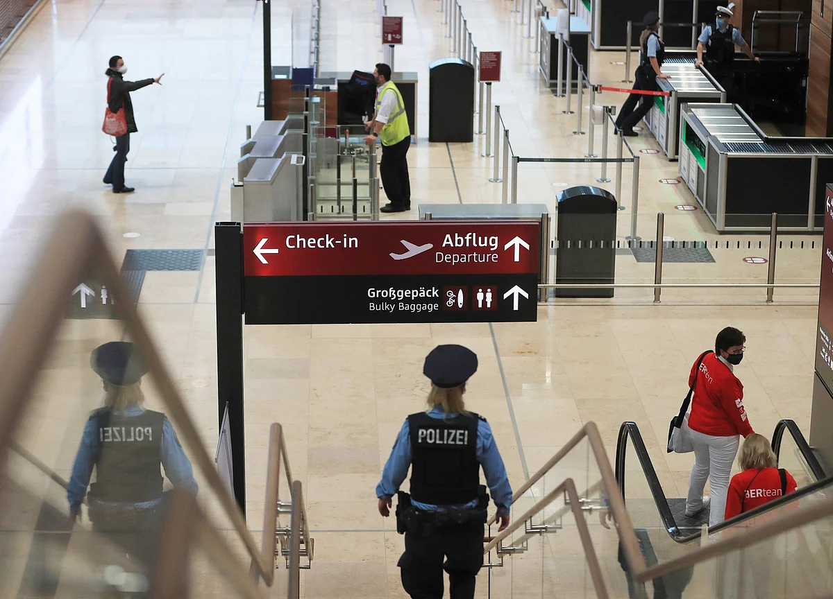 Most People Don’t Plan to Resume Travel Regime Even After Virus