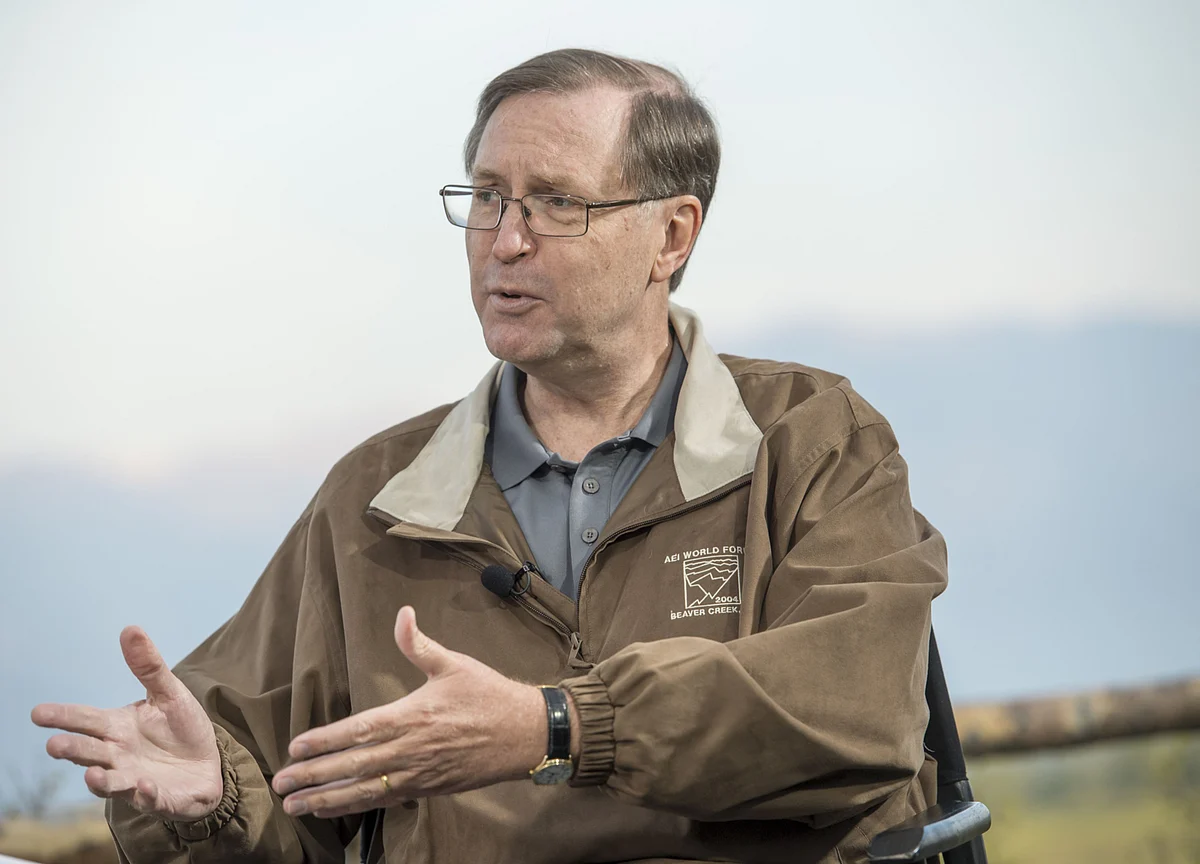 Trump Has No Economic Plan, Says Republican Economist Glenn Hubbard