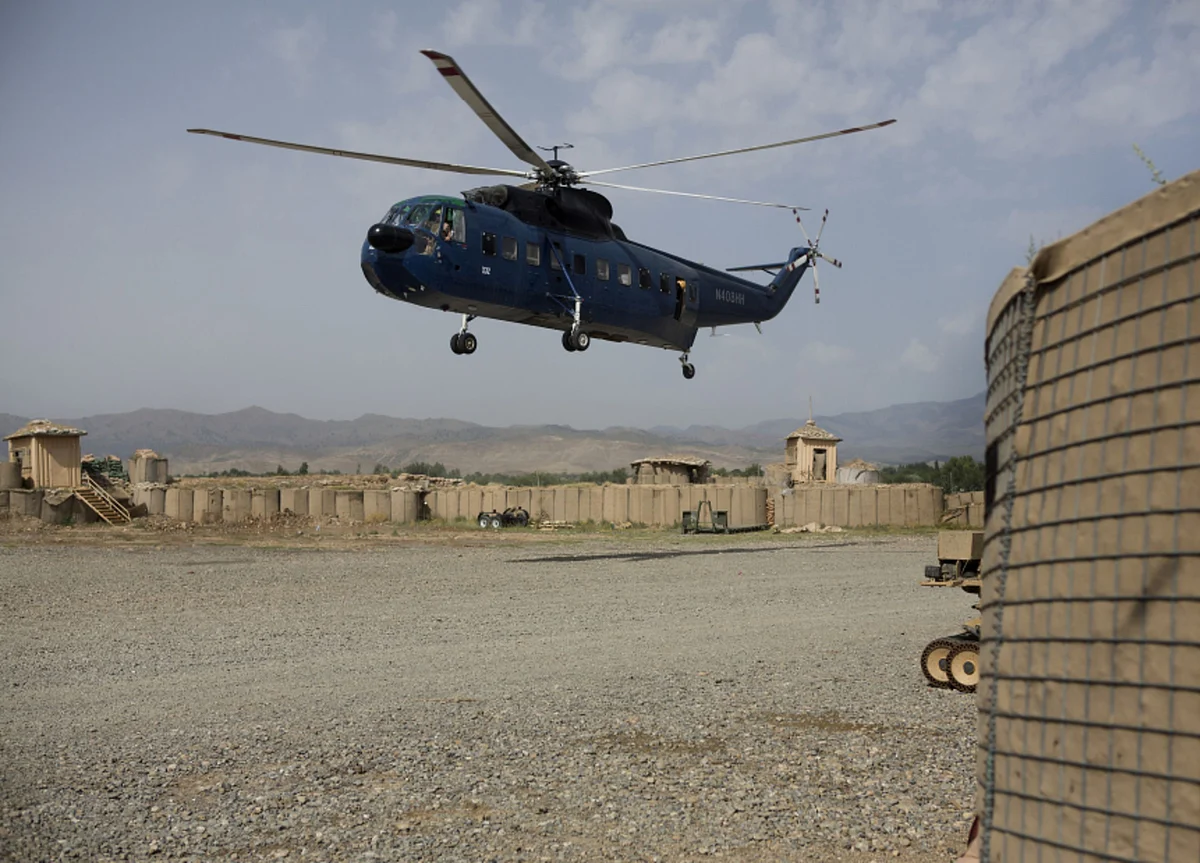Trump Orders Troop Drawdown in Iraq, Afghanistan by Jan. 15