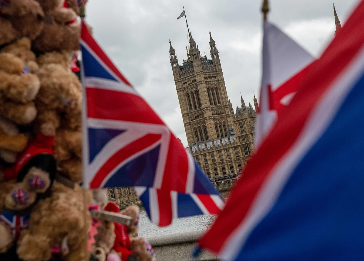 Boris Johnson’s Conservatives Are Burning Bridges With China