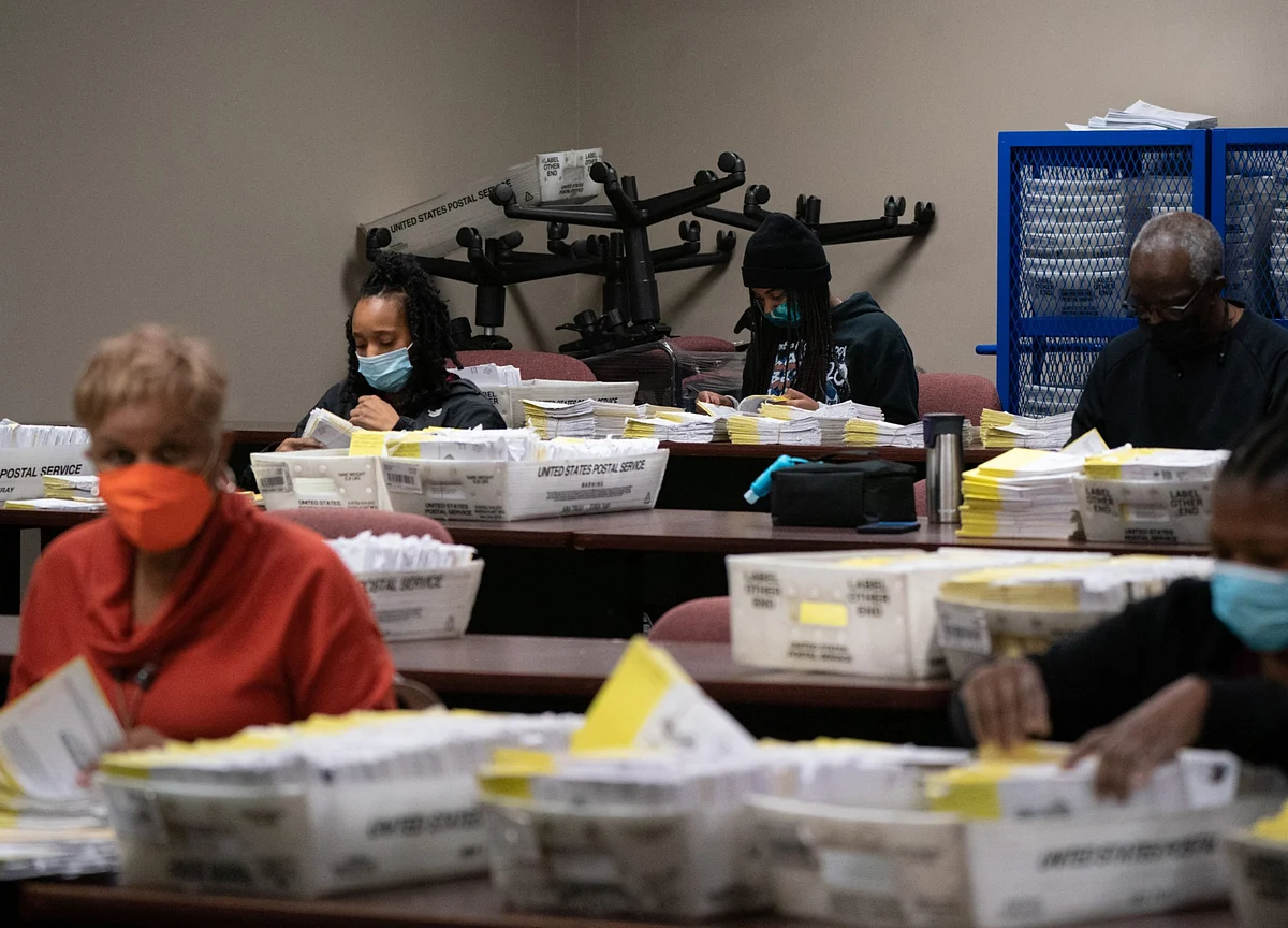 Georgia Race May Leave Senate Balance Hanging Until January