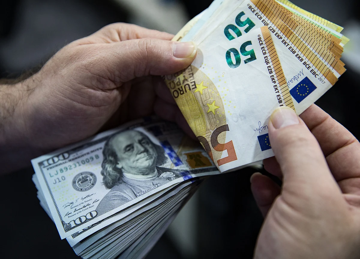 Strong Foreign Portfolio Flows Into Asia Equities May Not Last: Credit Suisse