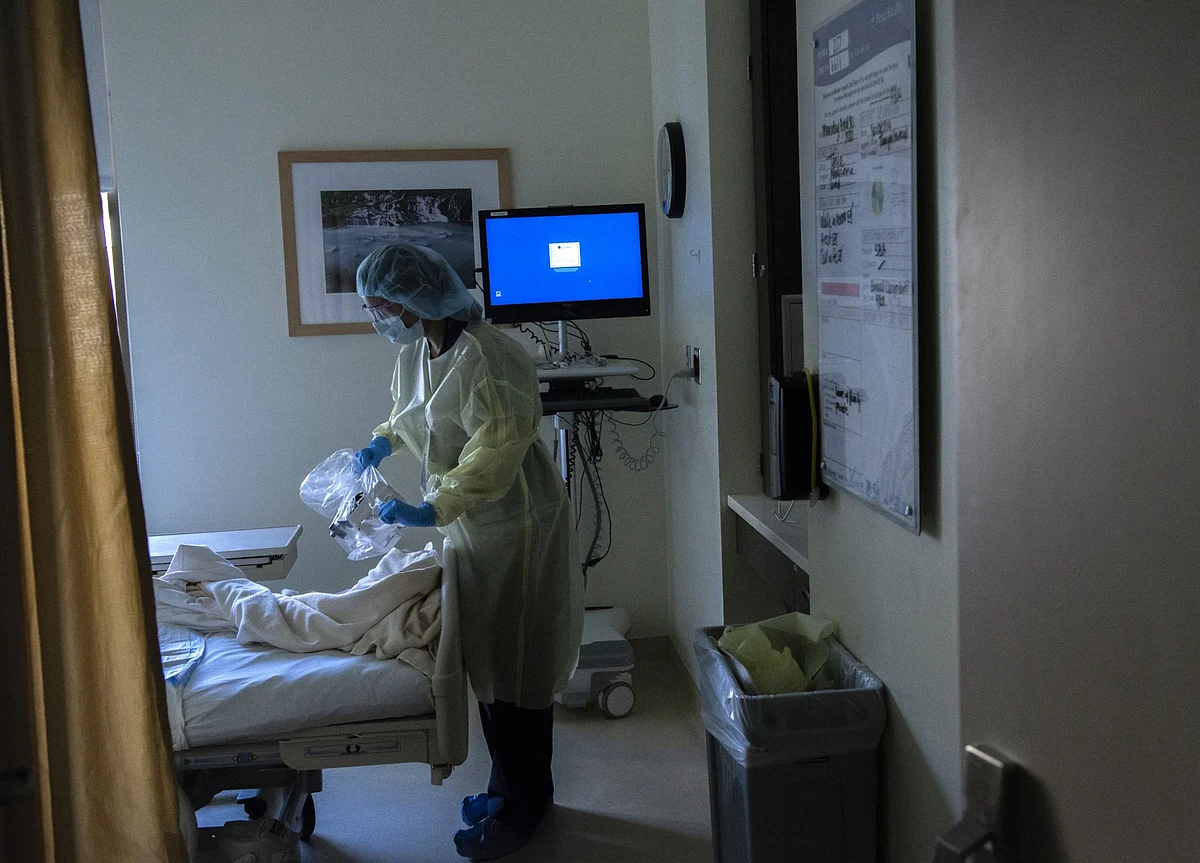 U.S. Tops 100,000 Covid Cases in a Single Day