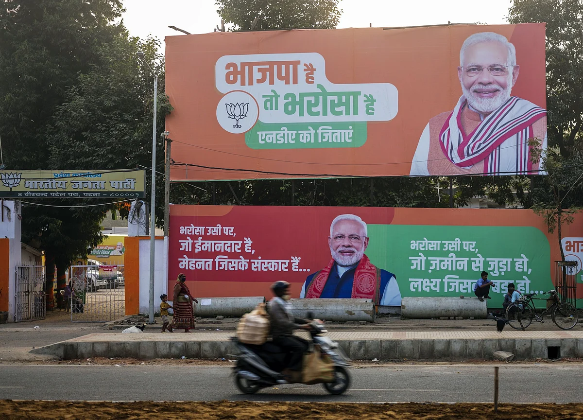 Modi’s Alliance Retains Key India State in Tight Poll Fight