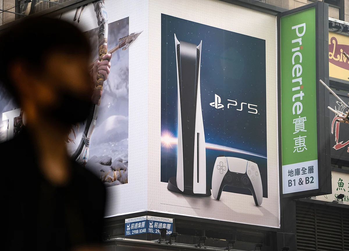 PlayStation 5 Scalpers Use Bots to Hunt Down Scarce Consoles