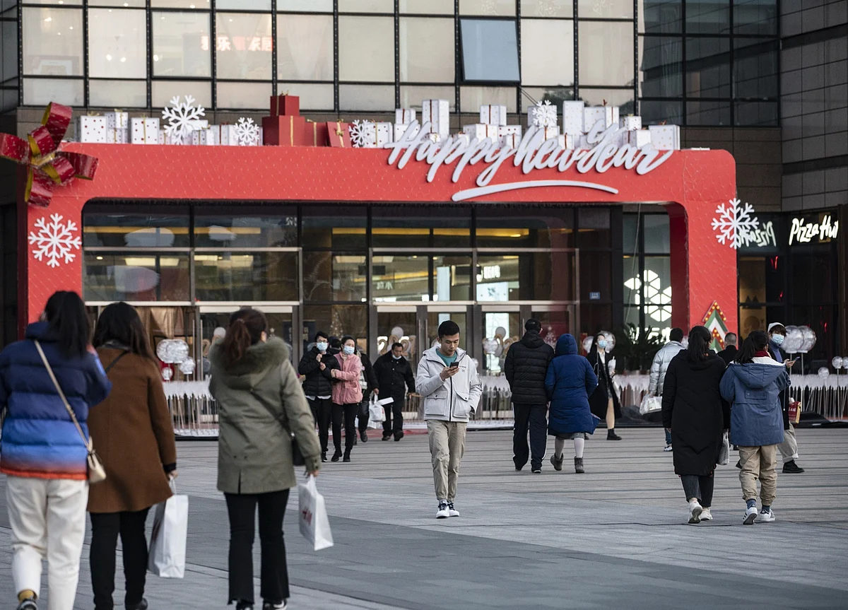 China Looks at Cutting Inequality in Order to Boost the Economy
