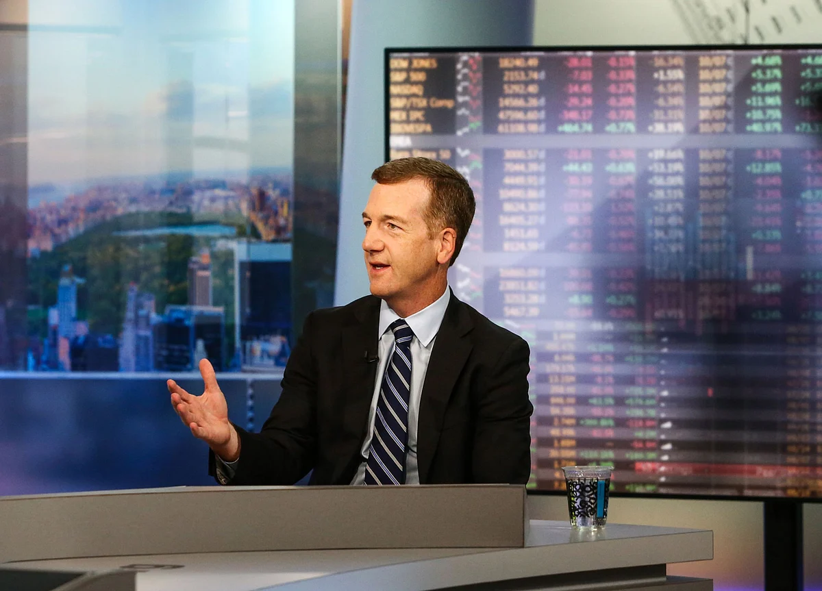 Morgan Stanley’s Wilson Says Stocks Overbought, Risk Correction