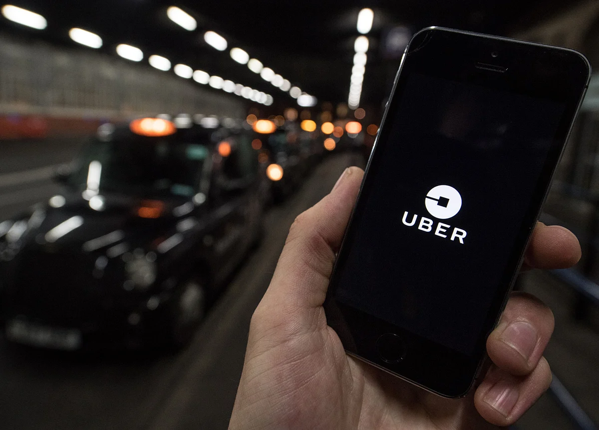 Uber Sells Self-Driving Unit to Aurora, Takes Startup Stake