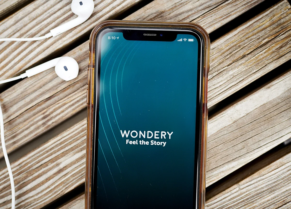 Amazon Pulls Into Lead to Acquire Podcaster Wondery, WSJ Says