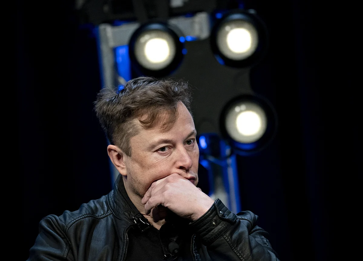 Musk Says Apple CEO Refused Talks for Tesla at $60 Billion