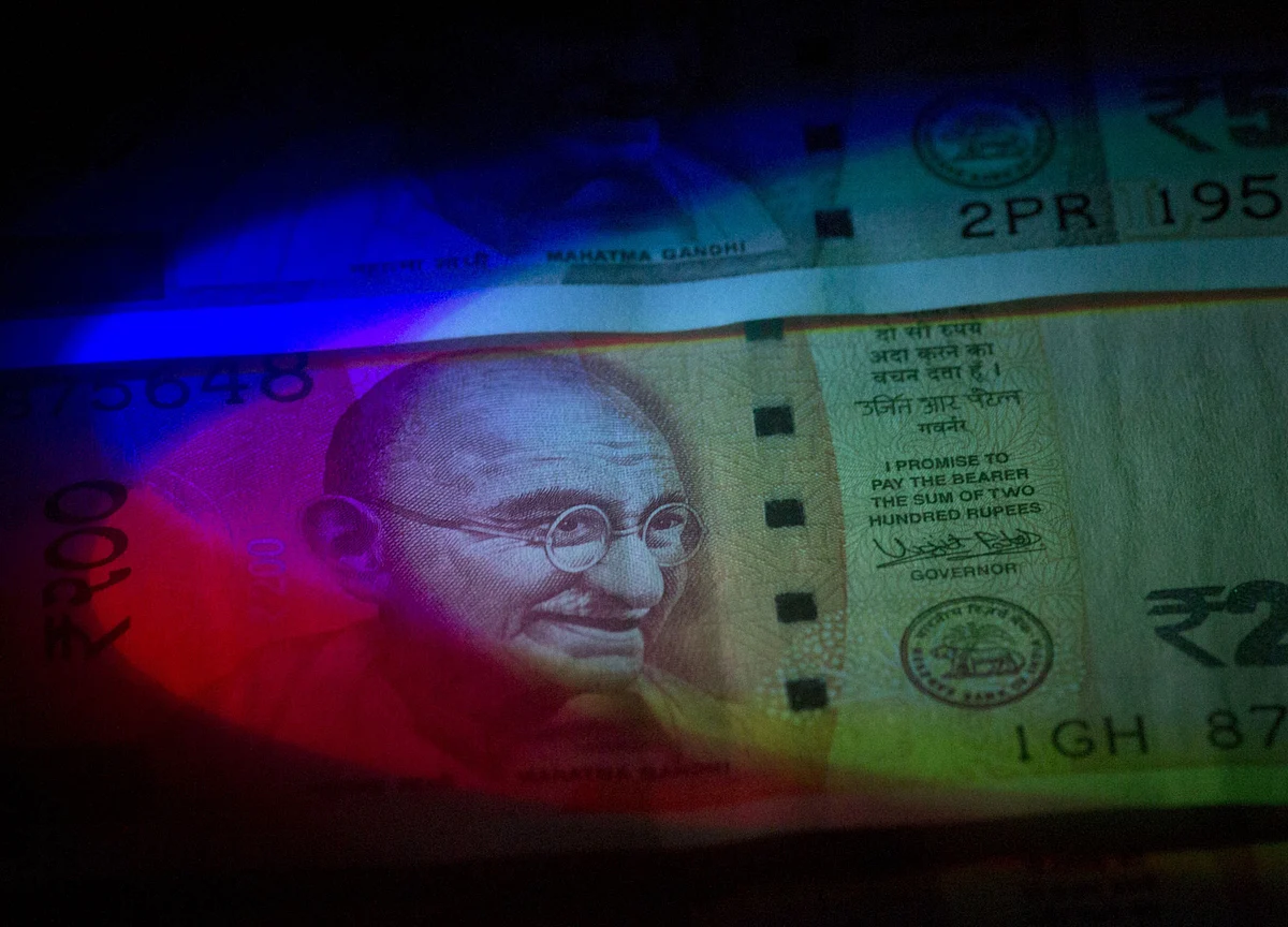 U.S. Tags Switzerland Currency Manipulator, Keeps China on Watch