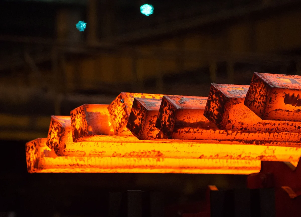 Red-Hot Stock Rally Powered by Companies With Shaky Finances