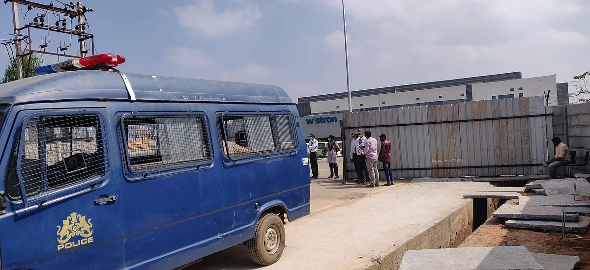 Apple to Suspend New Orders to Wistron After India Workers Riot