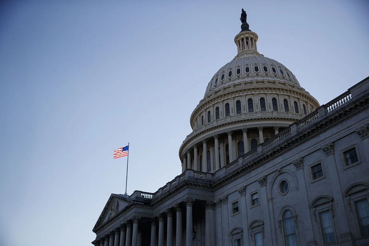 Senate Sets Defense Bill Veto Override in Motion for Weekend