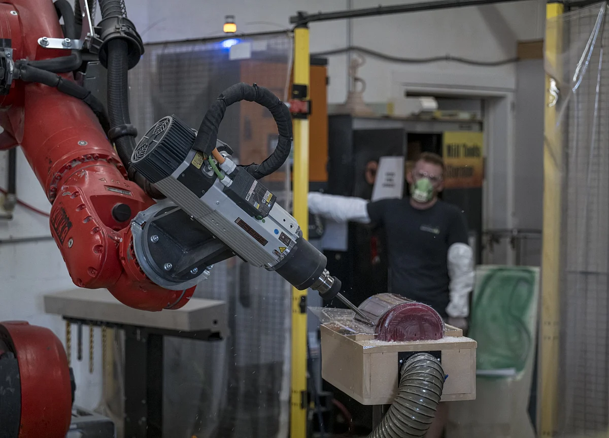 AI And The Phantom Worker: The Story That They Never Told You