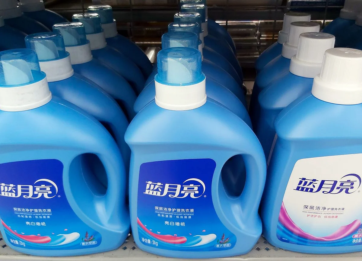 Detergent Turns Former Teacher Into One of China’s Richest Women