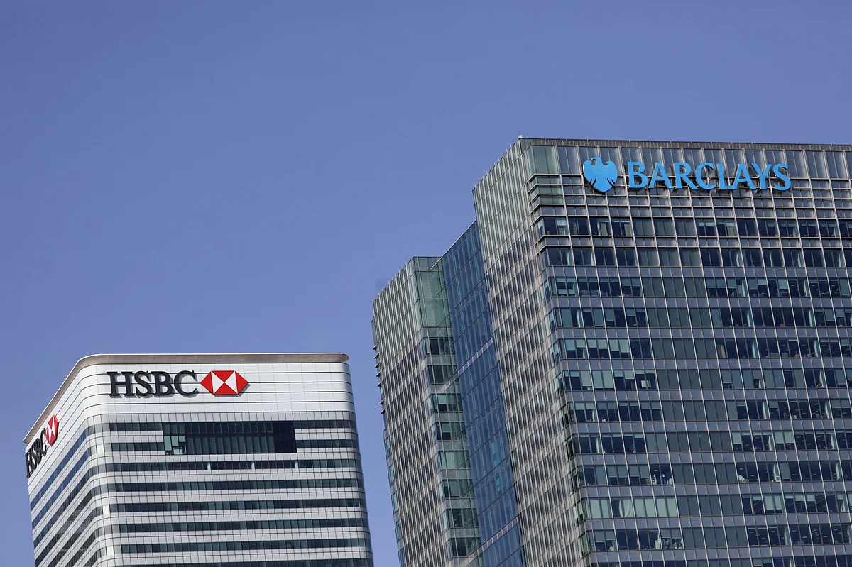 Barclays Weighs Shrinking Global Office Space to Cut Costs