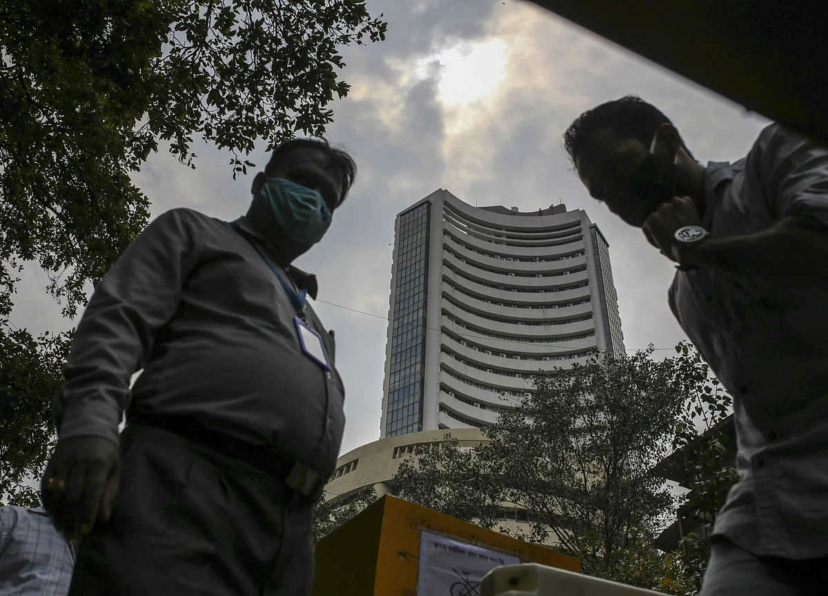 Sensex, Nifty Snap 4-Session Losing Streak; RIL, ICICI Bank Lead Gainers