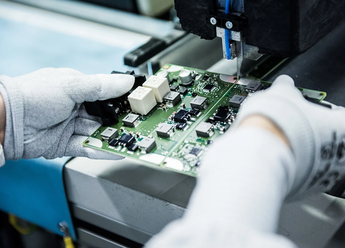 Chip Shortage Threatens Indian Automakers’ Nascent Recovery