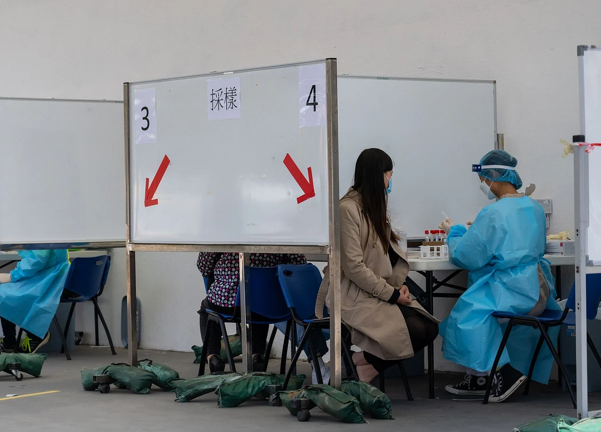 Hong Kong to Let Residents Choose Between Covid-19 Vaccines