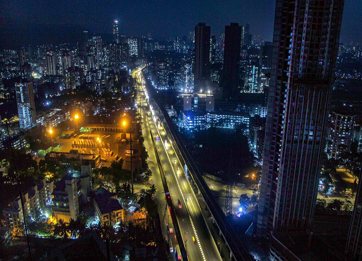 Night Curfew In Maharashtra From March 28 As Covid-19 Cases Spike