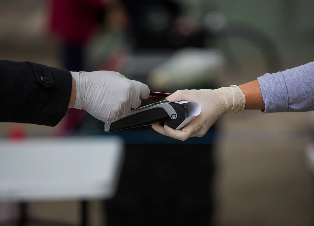 RBI Raises Contactless Card Payment, UPI Auto Pay Limits To Rs 5,000 From Jan. 1
