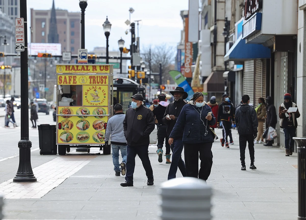 U.S. Downtowns Yearn for Vaccine as Merchant Traffic Off 70%