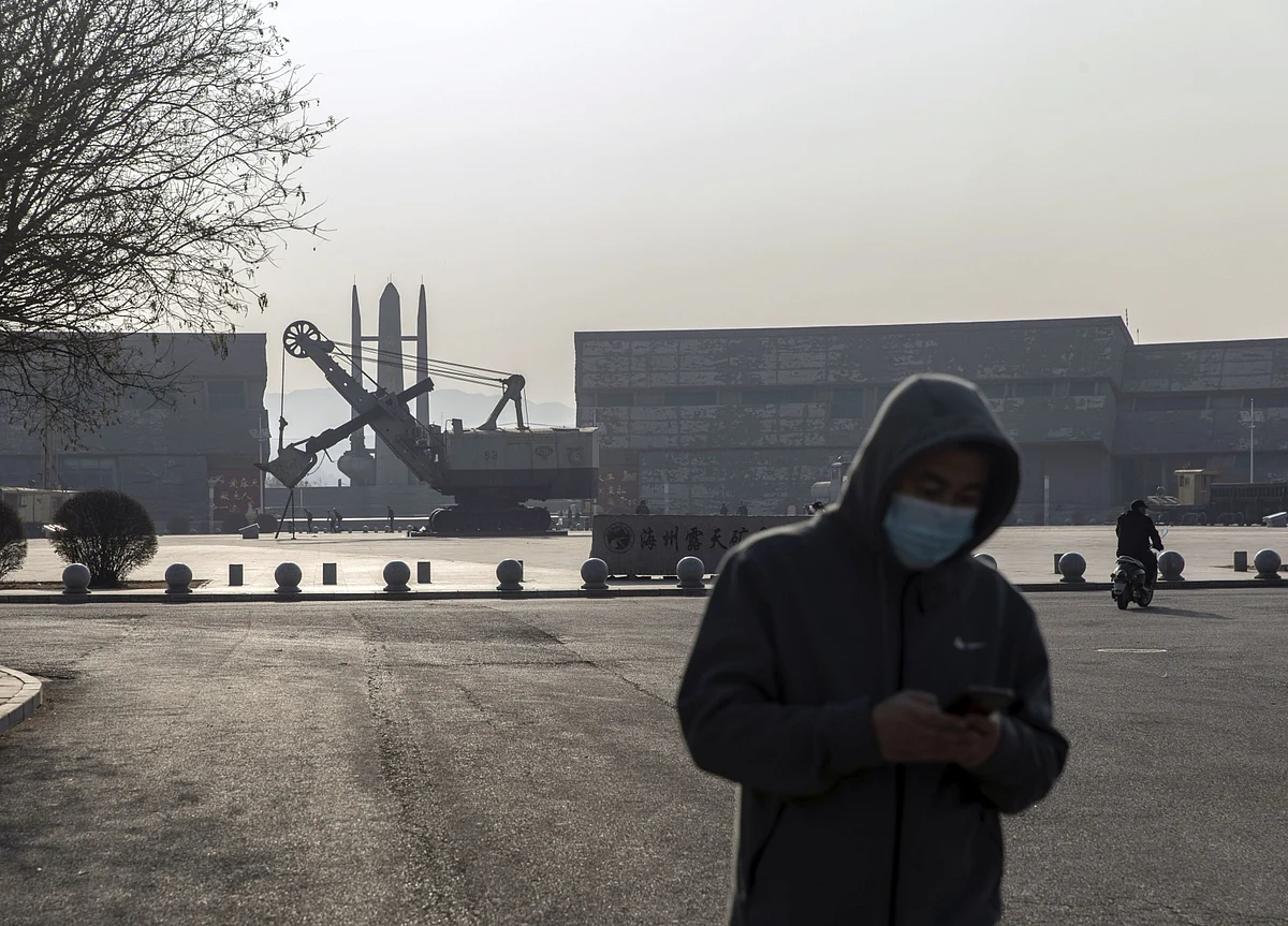 China Shouldn’t Withdraw Stimulus Rapidly, World Bank Warns