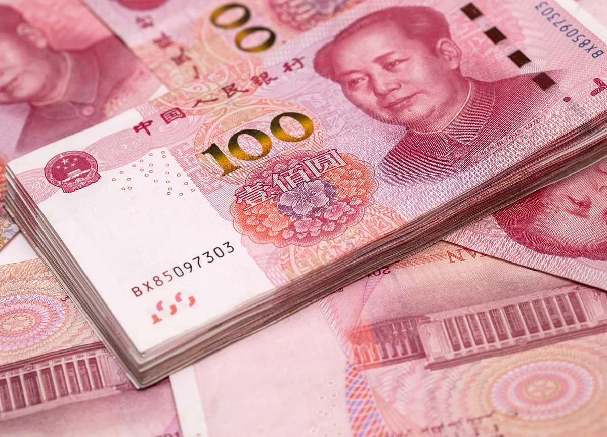 China Urgently Needs to Contain Financial Risks, IMF Says