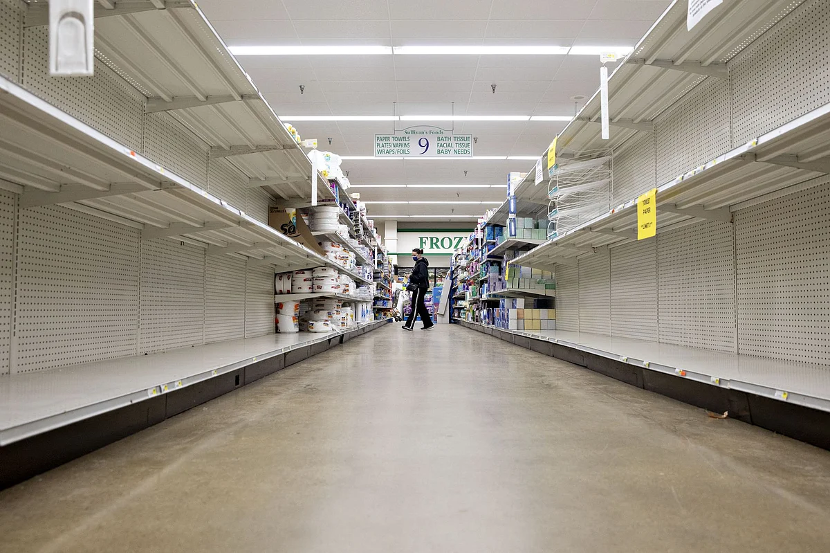 The paper goods aisle was empty at a supermarket in Princeton, Illinois, on April 16. Americans hoarded toilet paper at the outset of the pandemic. Photographer: Daniel Acker/Bloomberg 