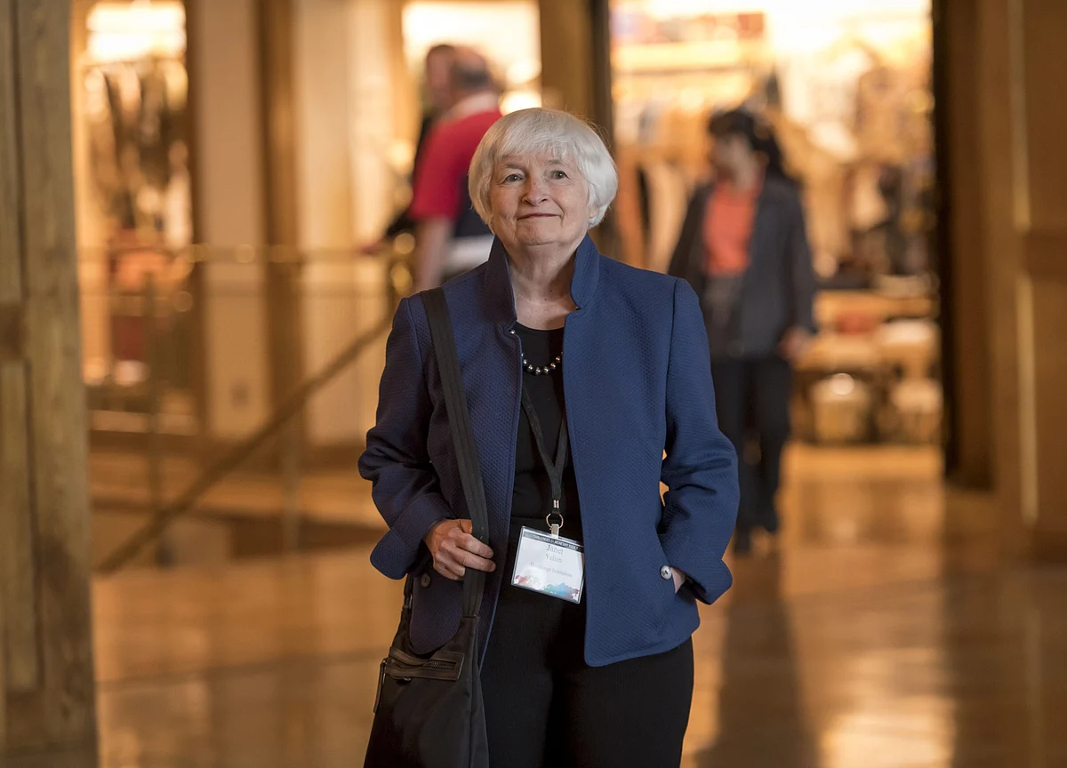 Dollar Shorts Mount Before Yellen Outlines Market-Based Policy