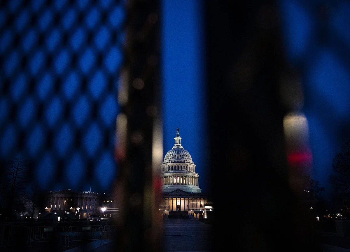 Biden Demands Trillions in New Aid, Renews $2,000-Checks Goal
