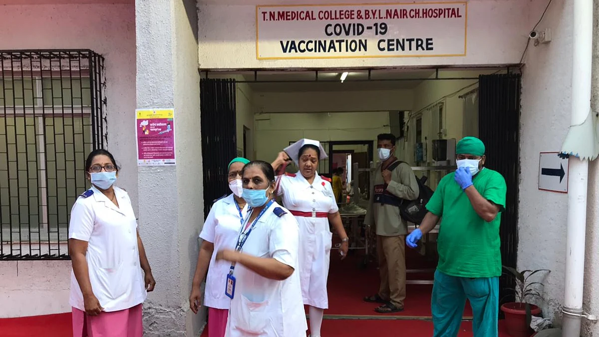 <div class="paragraphs"><p>A vaccination centre in Mumbai. (Photographer: Vijay Sartape/BQ Prime)</p></div>