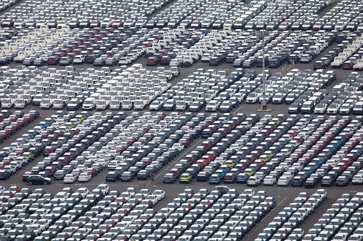 Car Crashes in World’s Oldest Nation Spur Changes by Automakers
