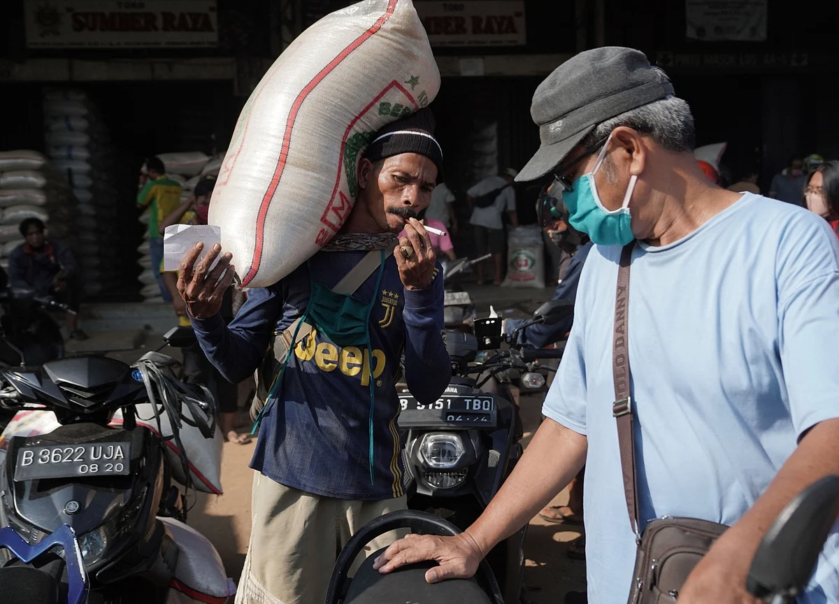 Migrant Workers, Porous Borders Mar Southeast Asia Recovery