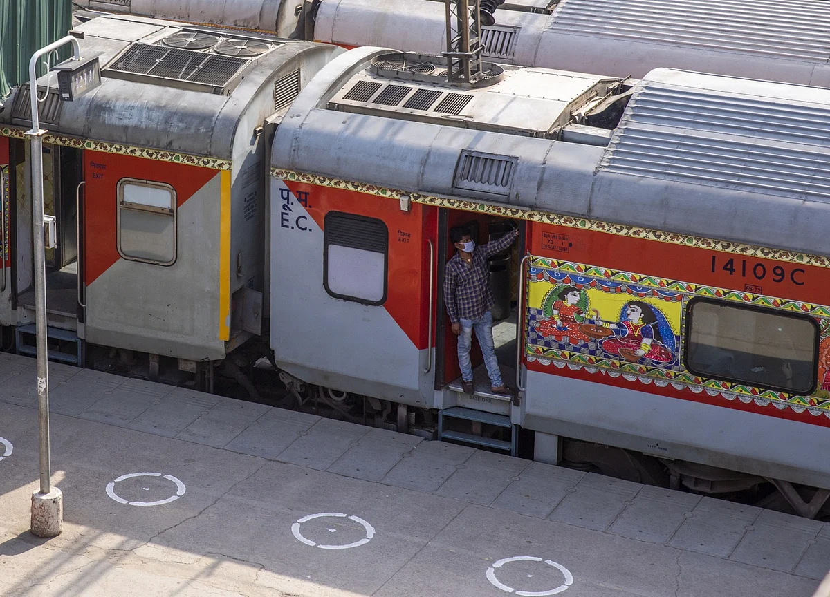 IRCTC To Resume E-Catering Services From Next Month