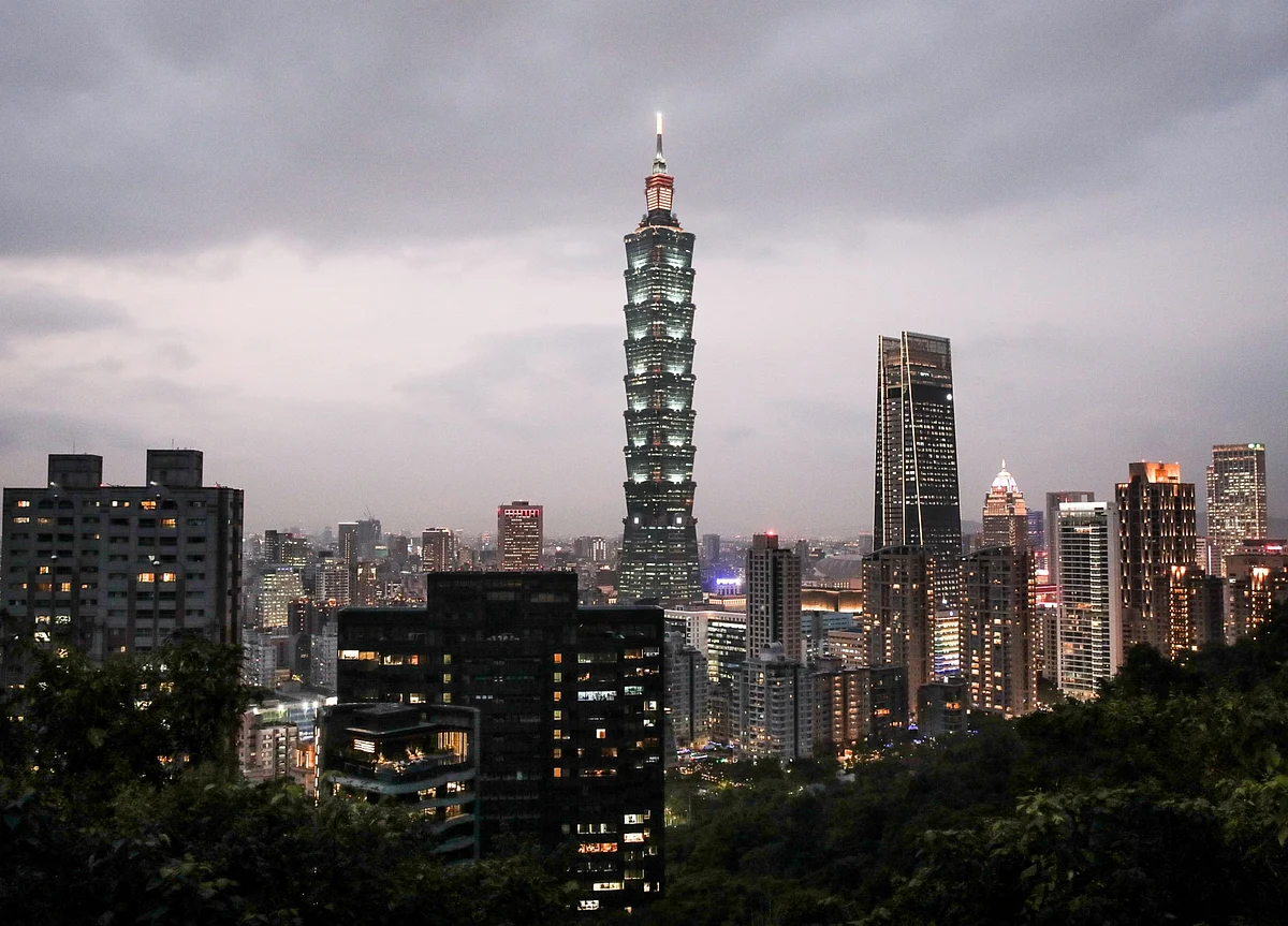 Taiwan’s GDP Growth Outpaces China’s for First Time in 30 Years