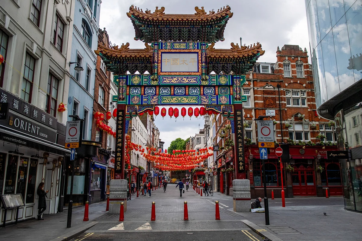 London Landlords Pessimistic on Rent as U.K. Housing Loses Steam