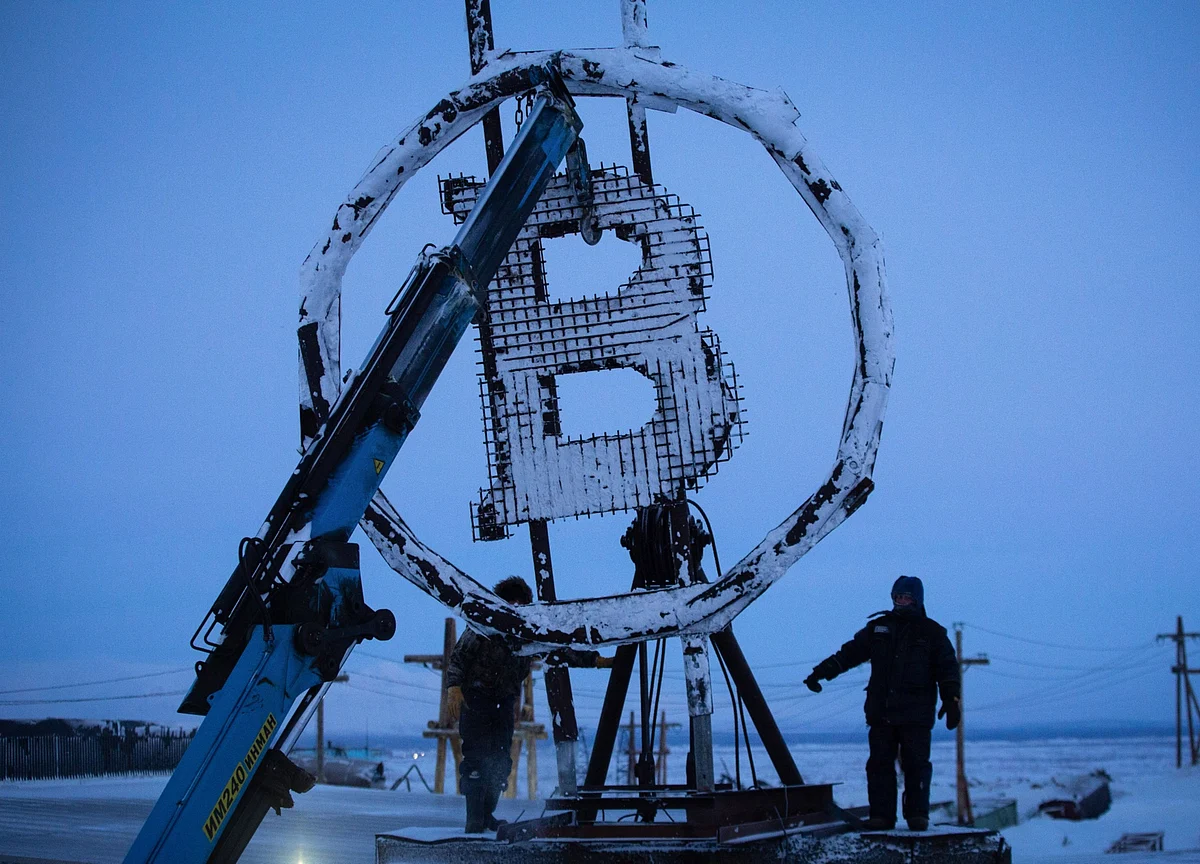 Tesla Bets on Bitcoin in Blue-Chip Boost to Cryptocurrency