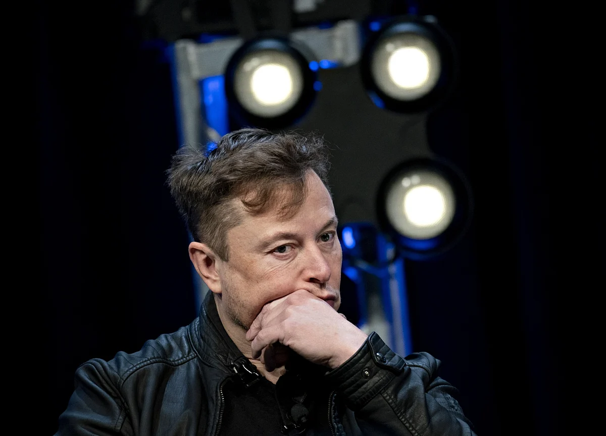 Elon Musk Told Twitter To 'Use Signal.' Investors Plowed ...